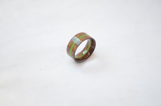 Nussbaum mit Acryl 2mm
120.-